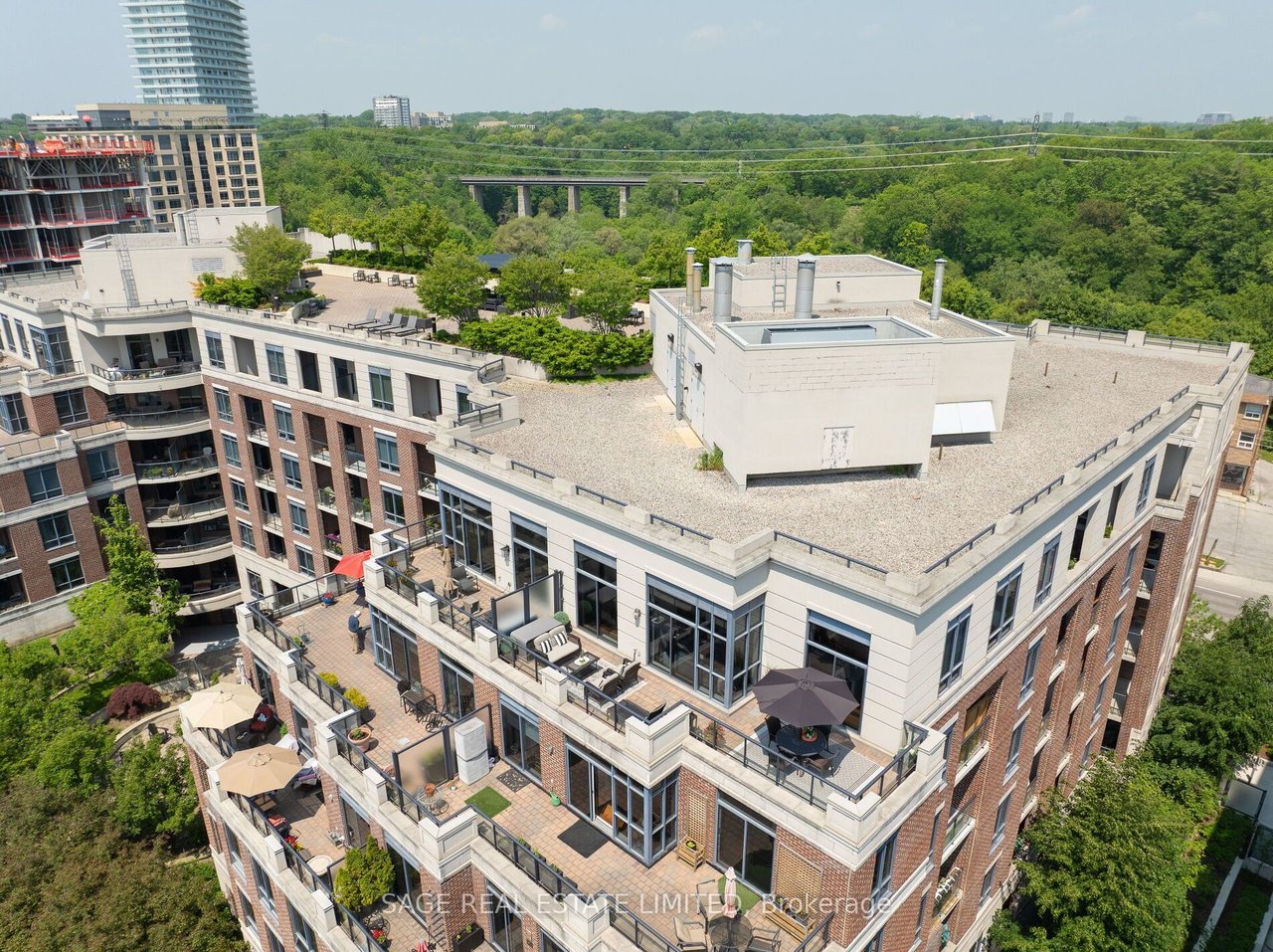 THE KINGSWAY PENTHOUSE