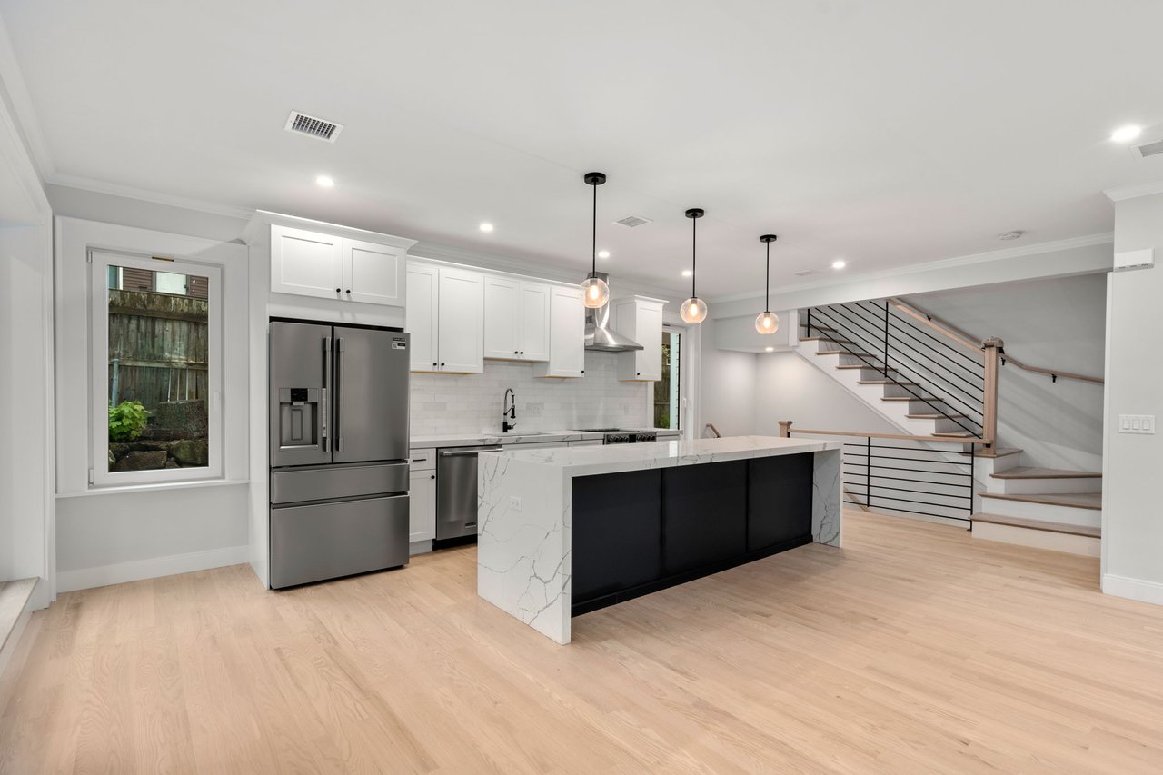 199-201 Copeland St. # 2