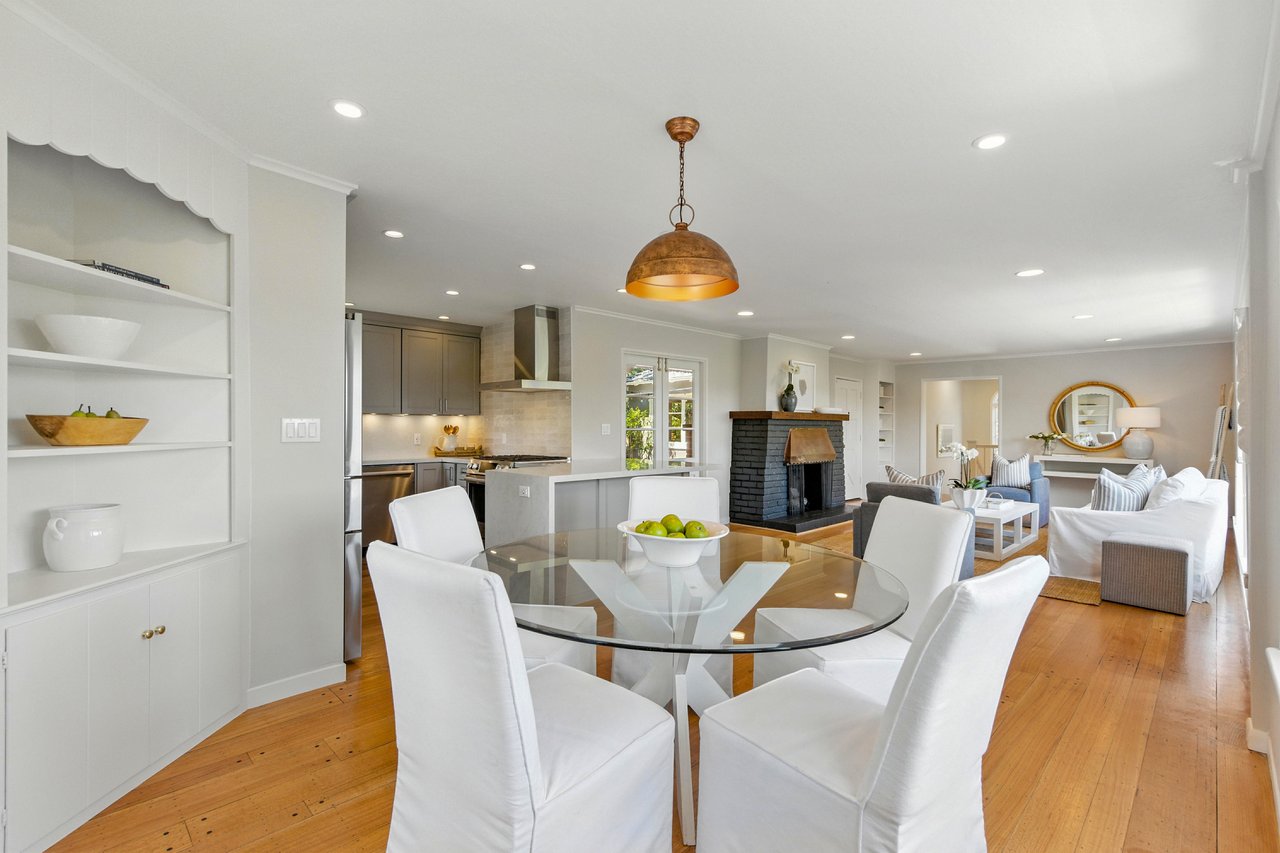 4 La Campana Rd