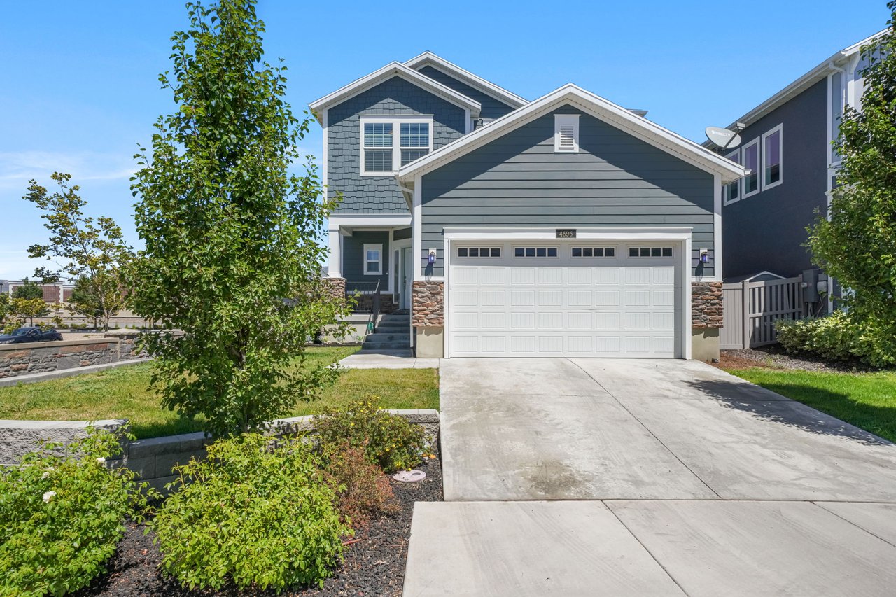 4696 W Camellia N