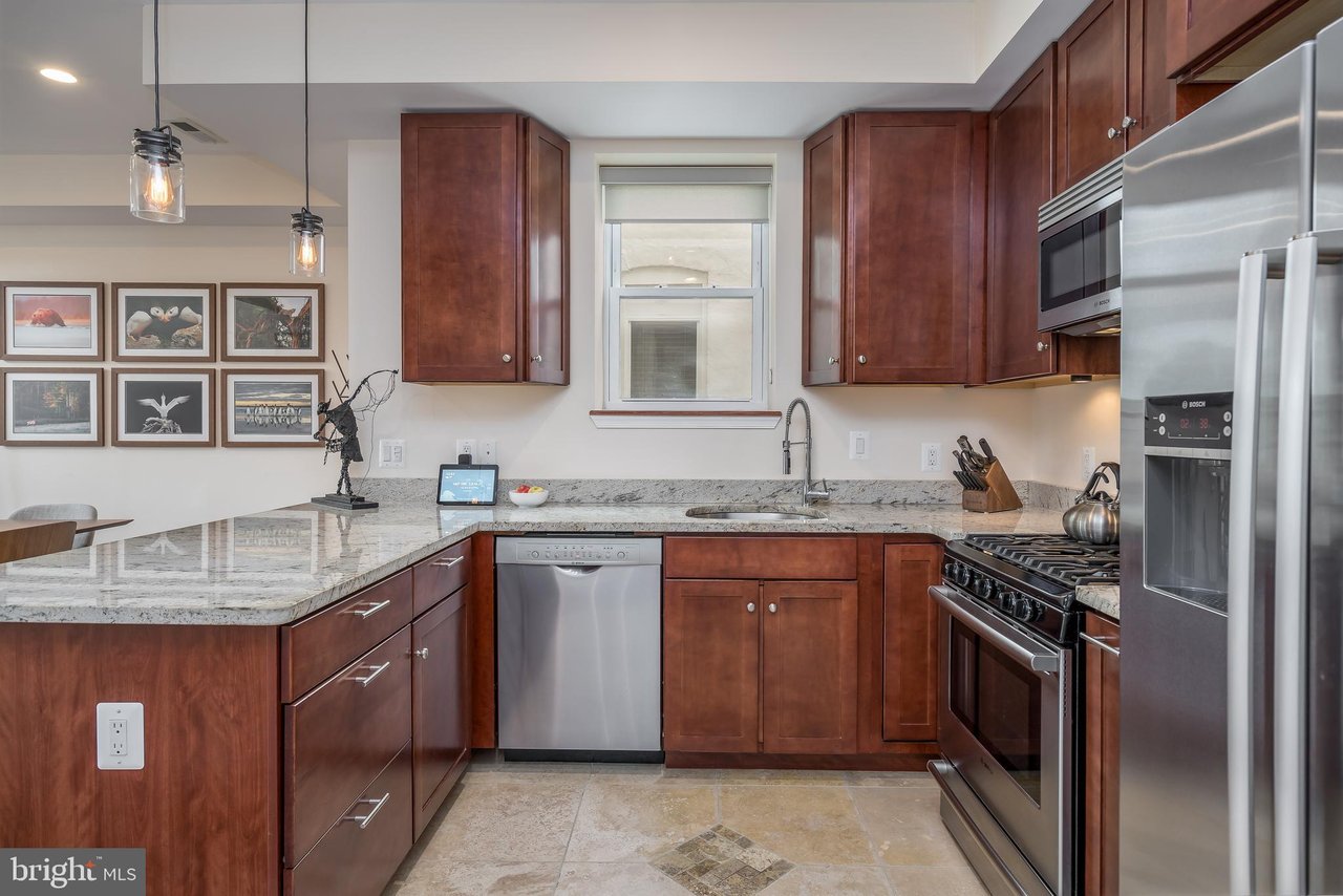 322 T St NW #2