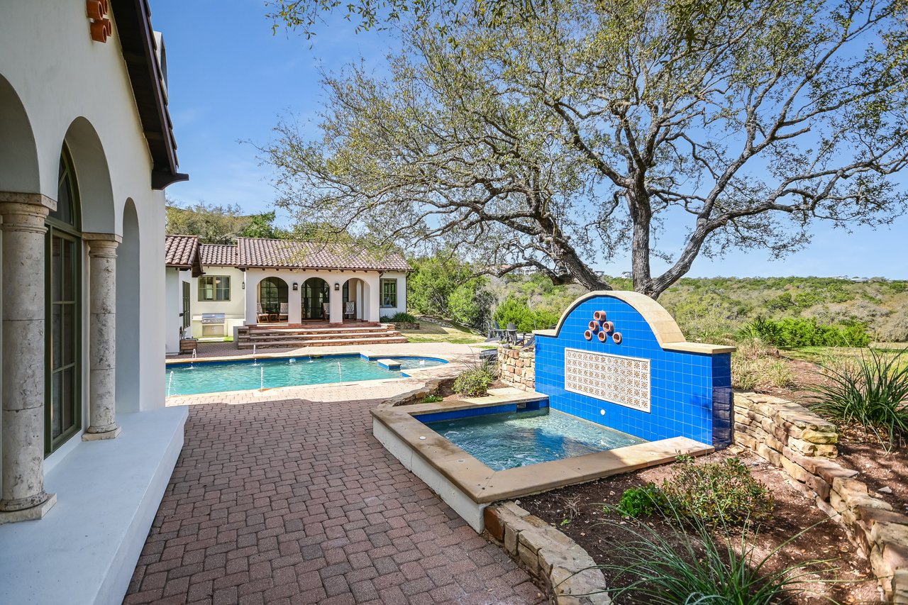 Spanish Oaks Hacienda