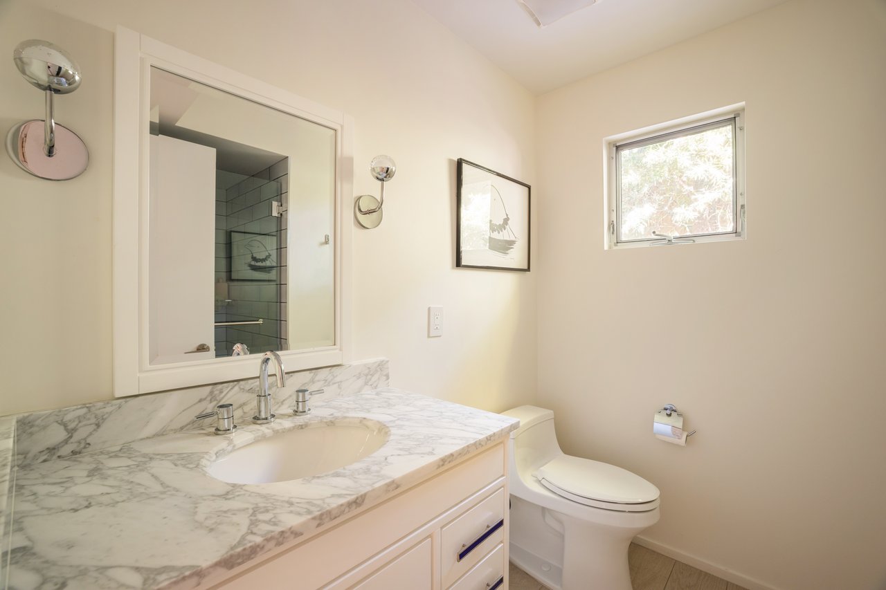 279 Mabery Rd, Santa Monica