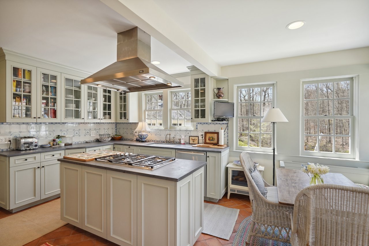 55 Mianus River Road