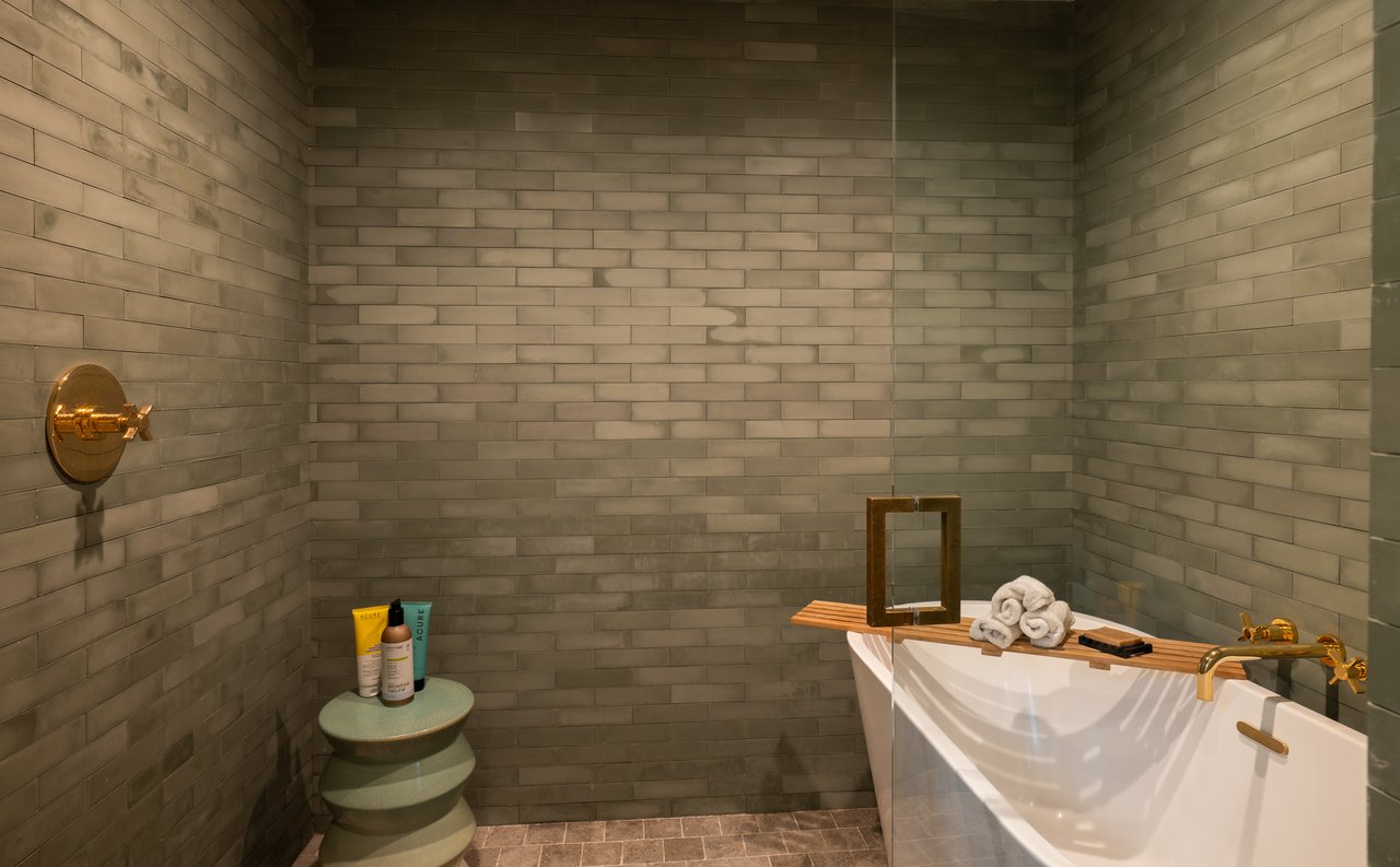 4157 Sunswept Dr, Studio City