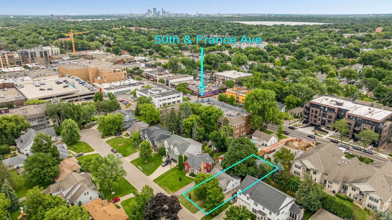 5121 Gorgas Ave, Edina