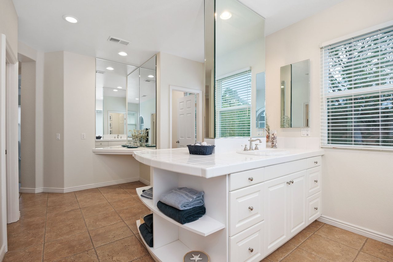 4772 Sunset Heights Ct