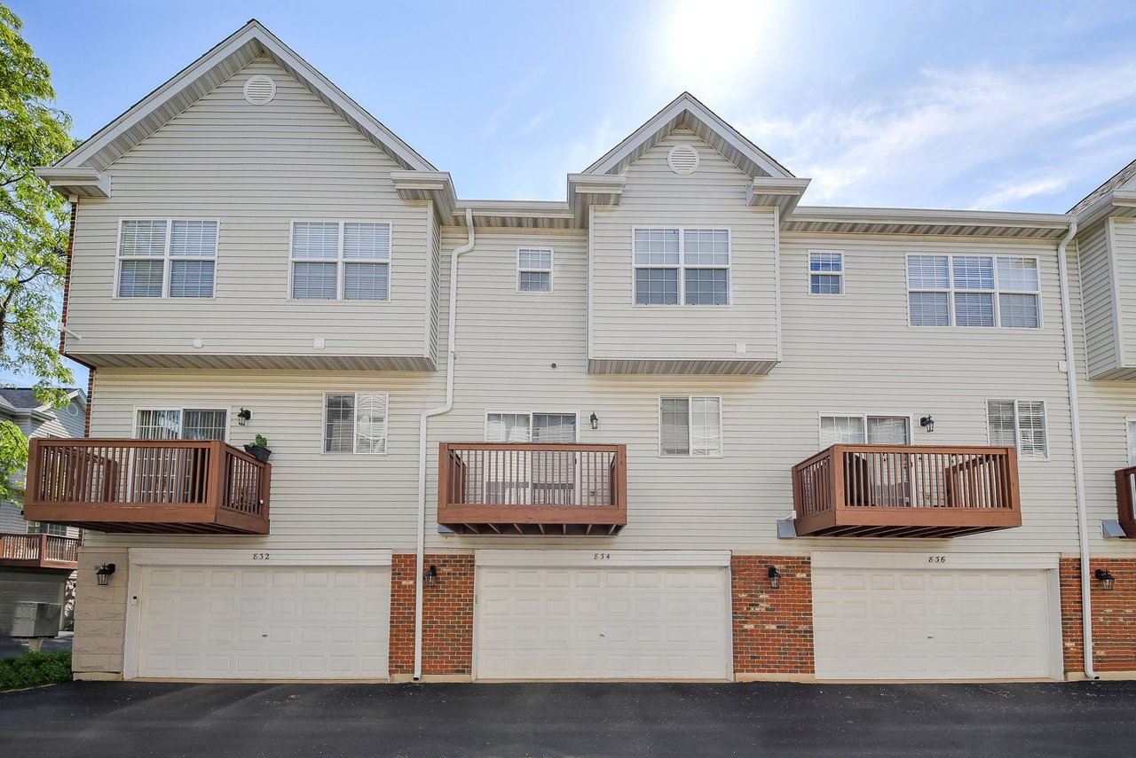 834 Shandrew Drive