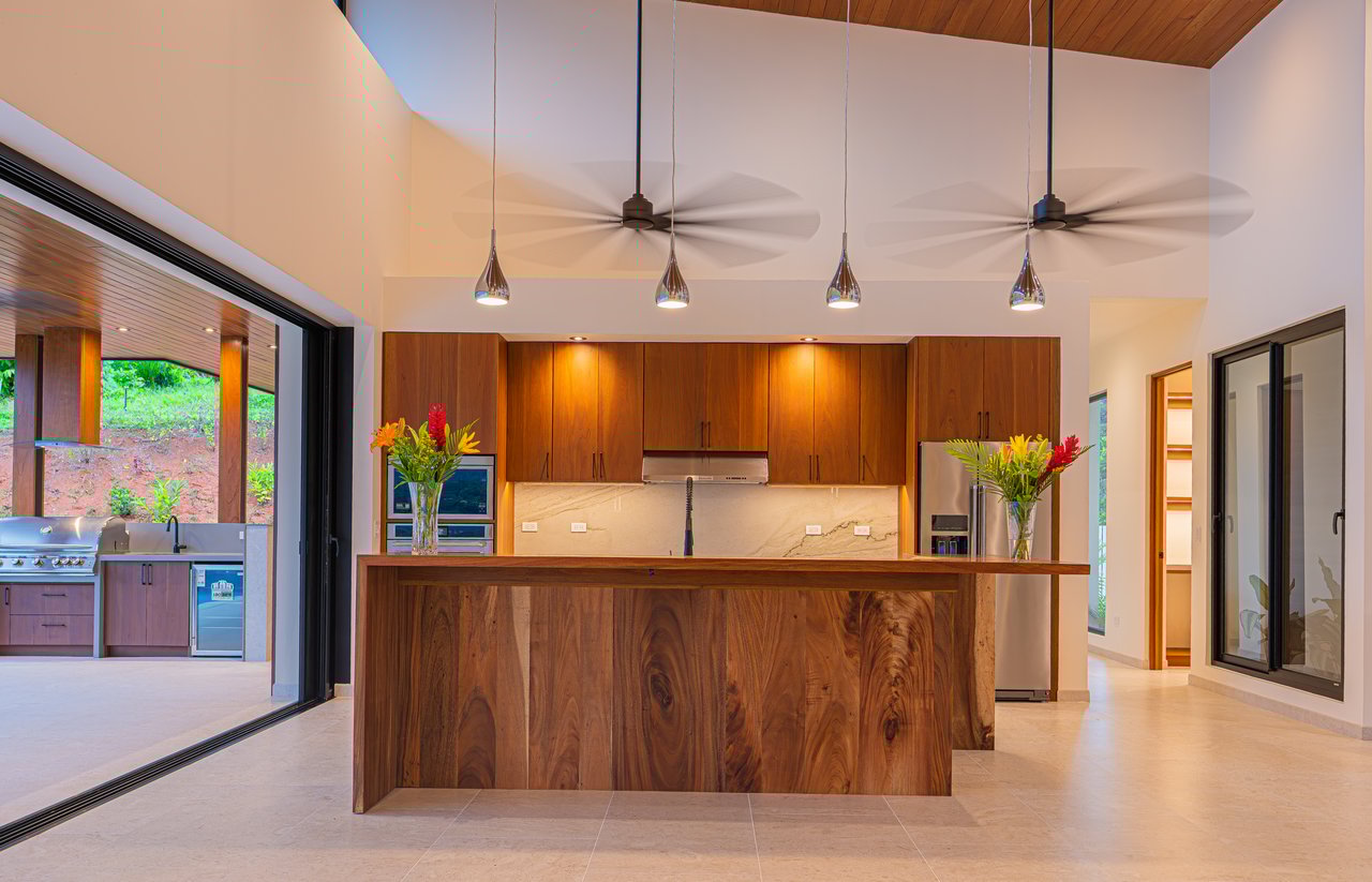 3 Bedroom Luxury Modern Tropical Home in Dominical