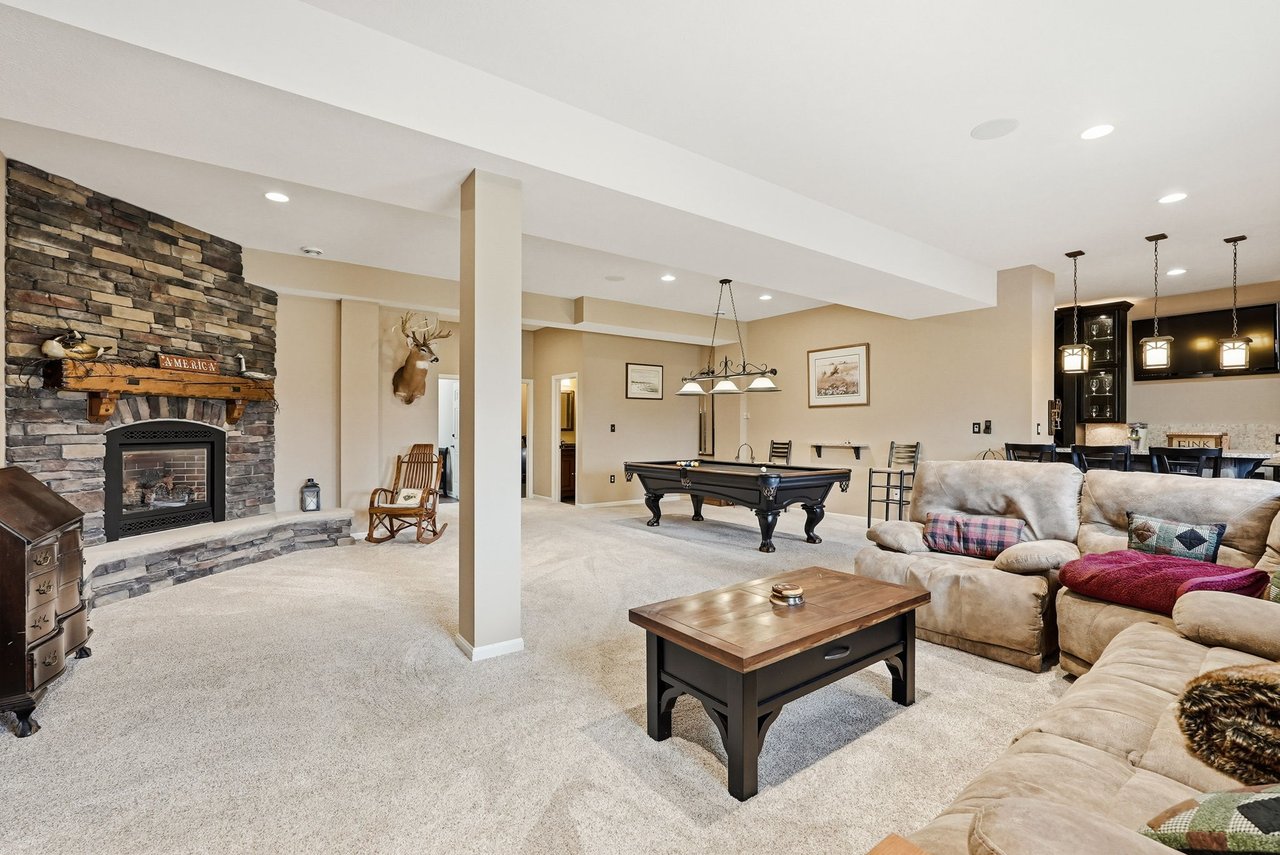 EXCLUSIVE LISTING  -  1234 Newbury Highland