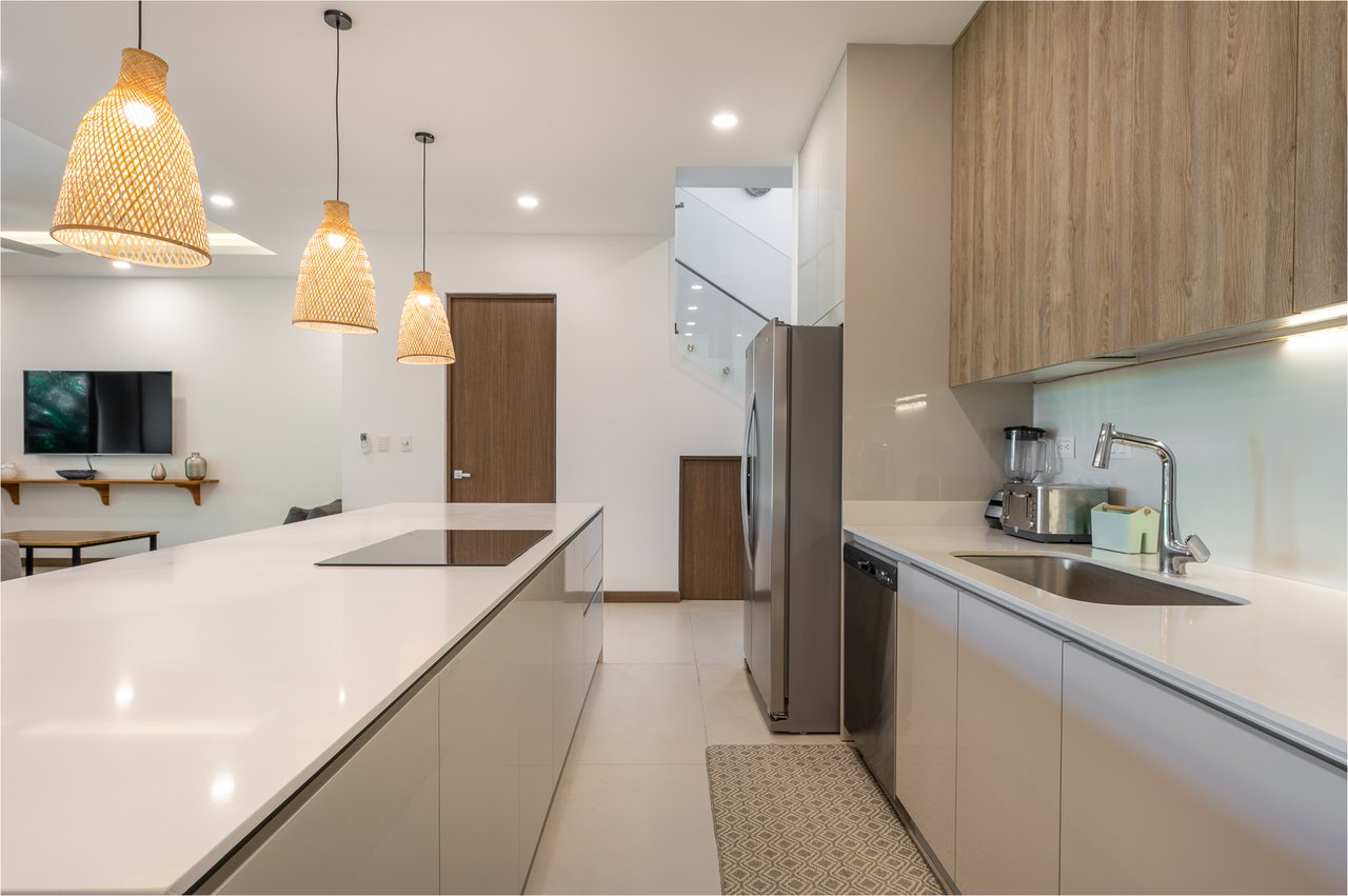 Malinches 27 A/B | Turnkey 6-Bedroom Duplex Investment in Hacienda Pinilla