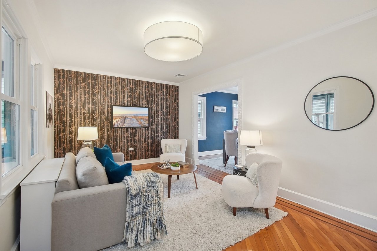 206 Lexington Ave