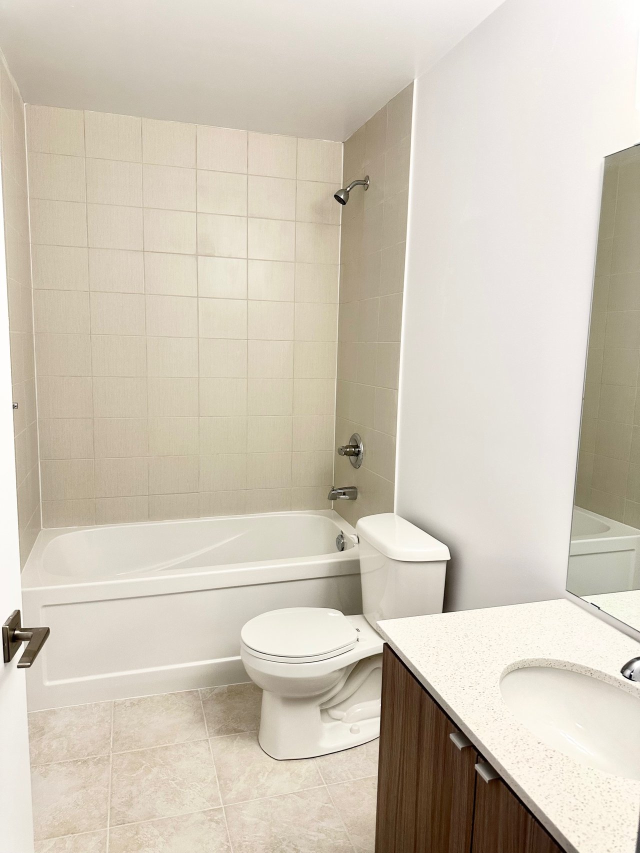  2433 Dufferin St Unit: 316