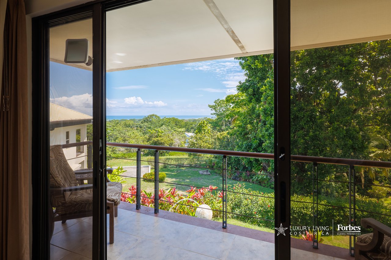 21473 - House with 4 bedrooms, pool, gardens and sea view, Esterillos Beach