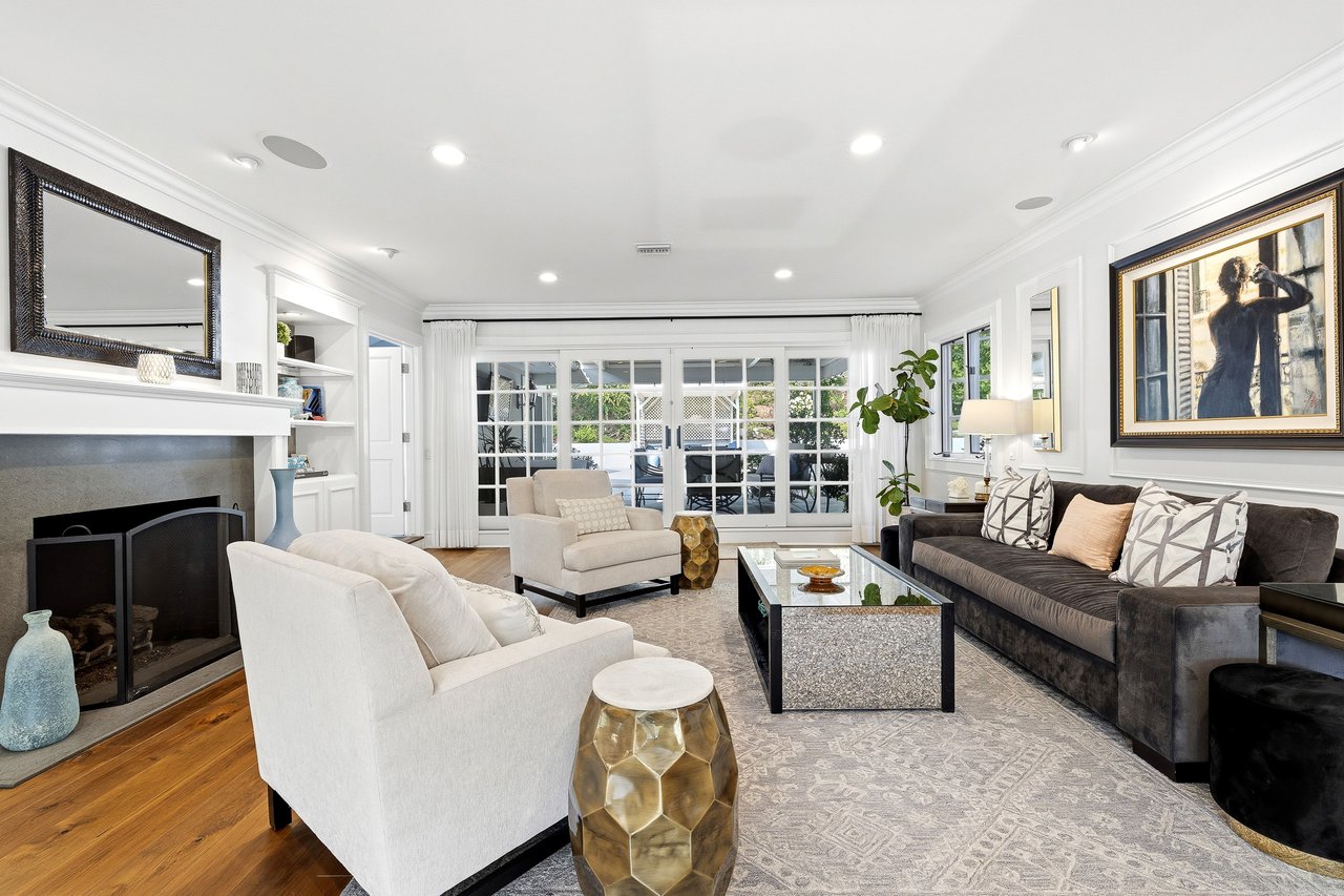 24317 Bridle Trail Rd