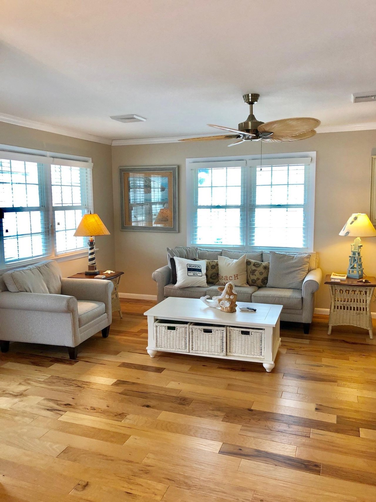 #213 Summer Rental - Newly Renovated 2 Blocks to the Beach