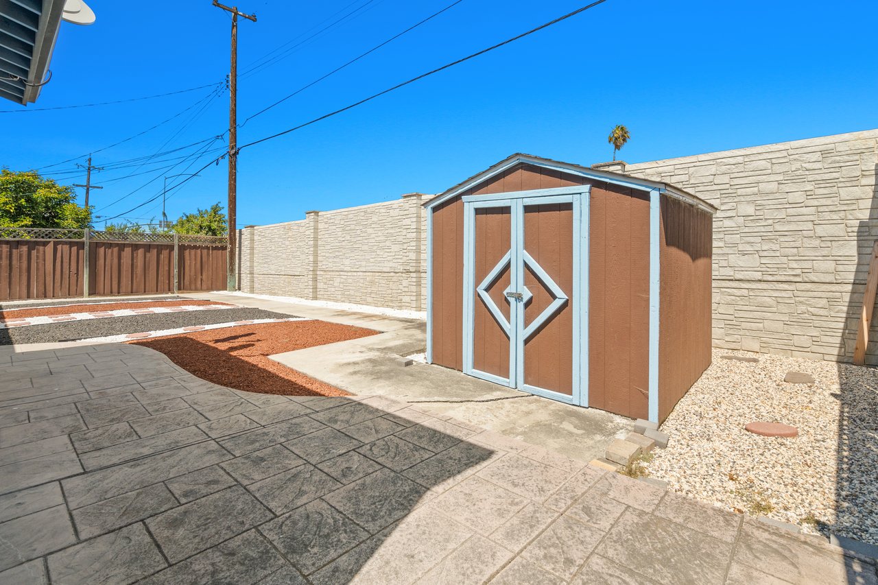 1459 Blackfield Drive