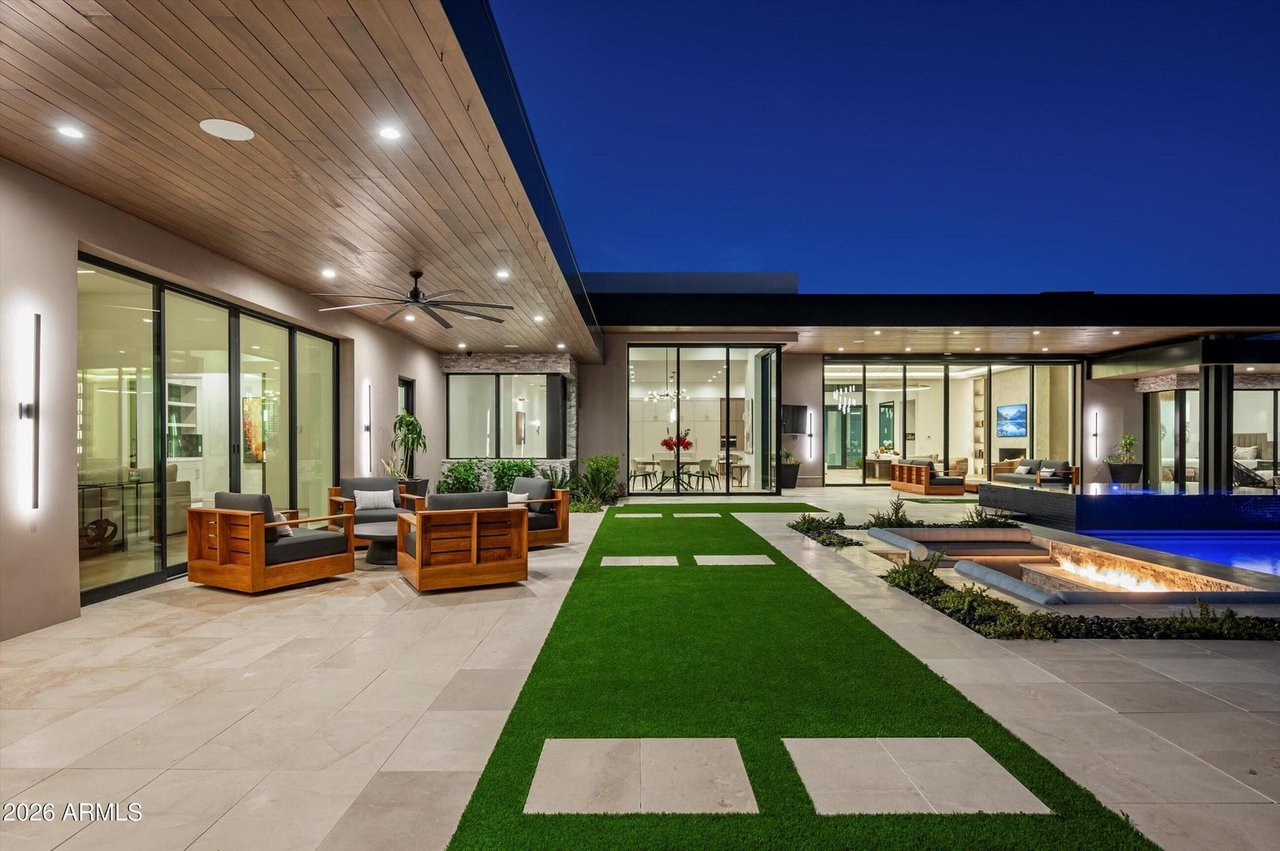 9245 E RIMROCK Drive