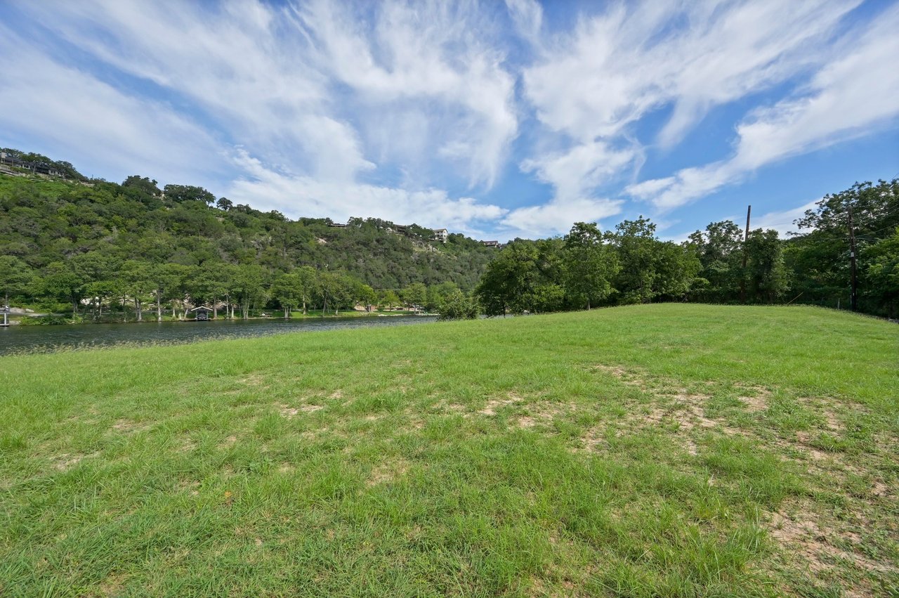 3418 Blue Jay Lane