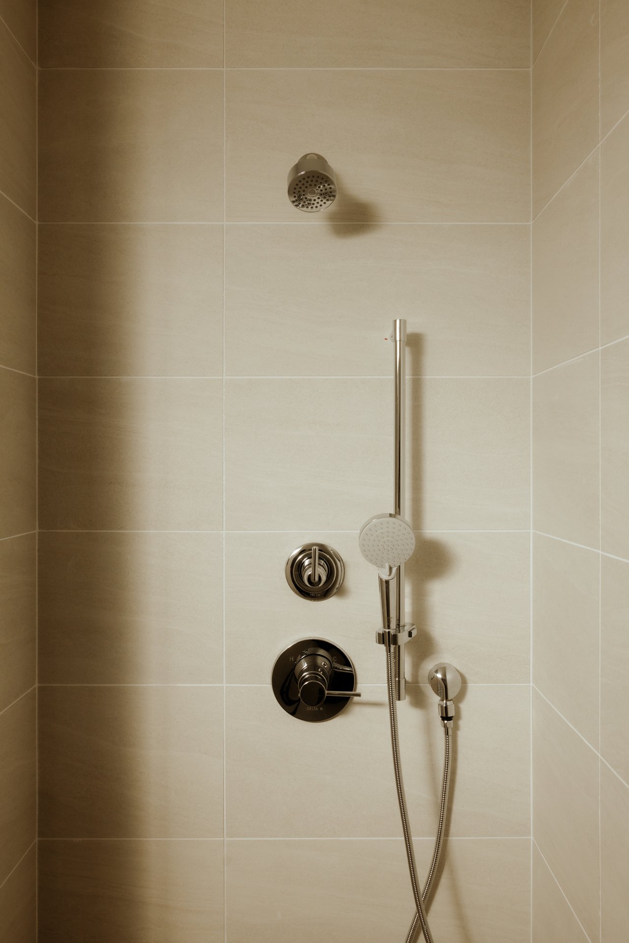 2919 Waverly Dr Unit: 106