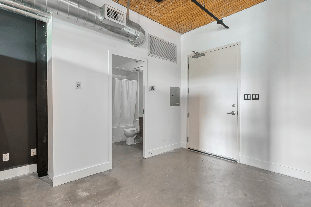 68 Broadview Ave #224