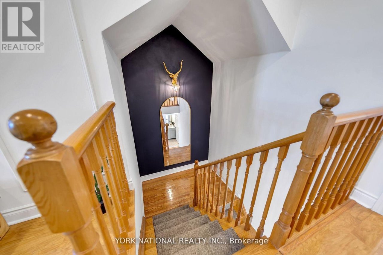 12 Loring Doolittle Ct