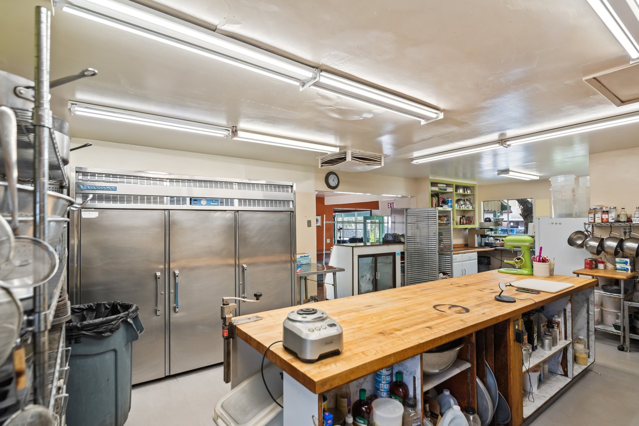 1,500 SF Catering Facility in Downtown Saratoga