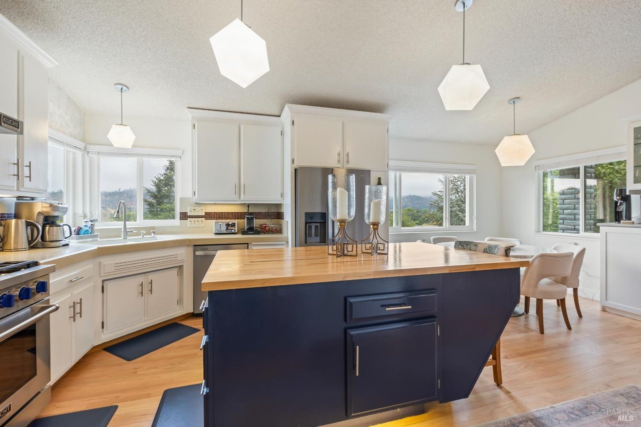 410 Oak Mesa Court