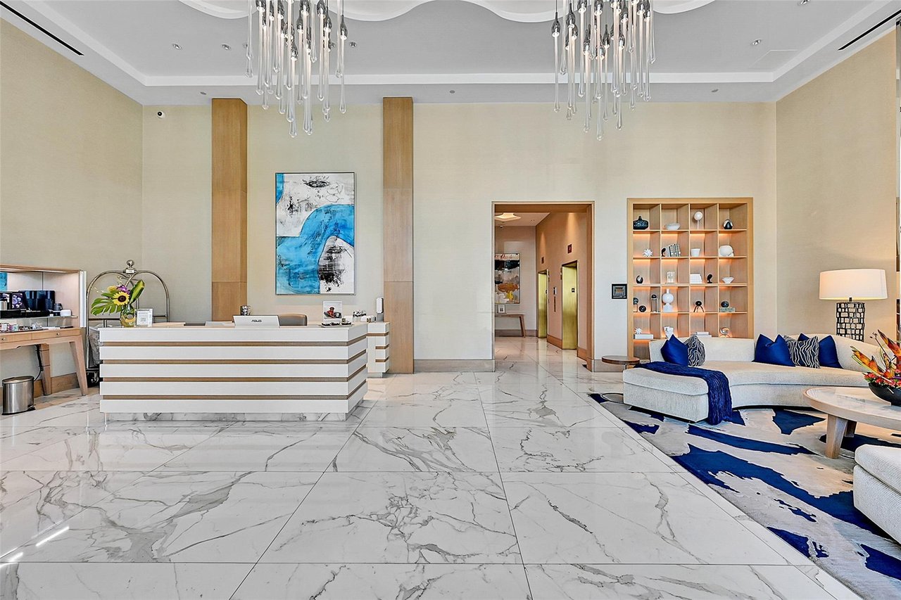 1 N Fort Lauderdale Beach Blvd 1905