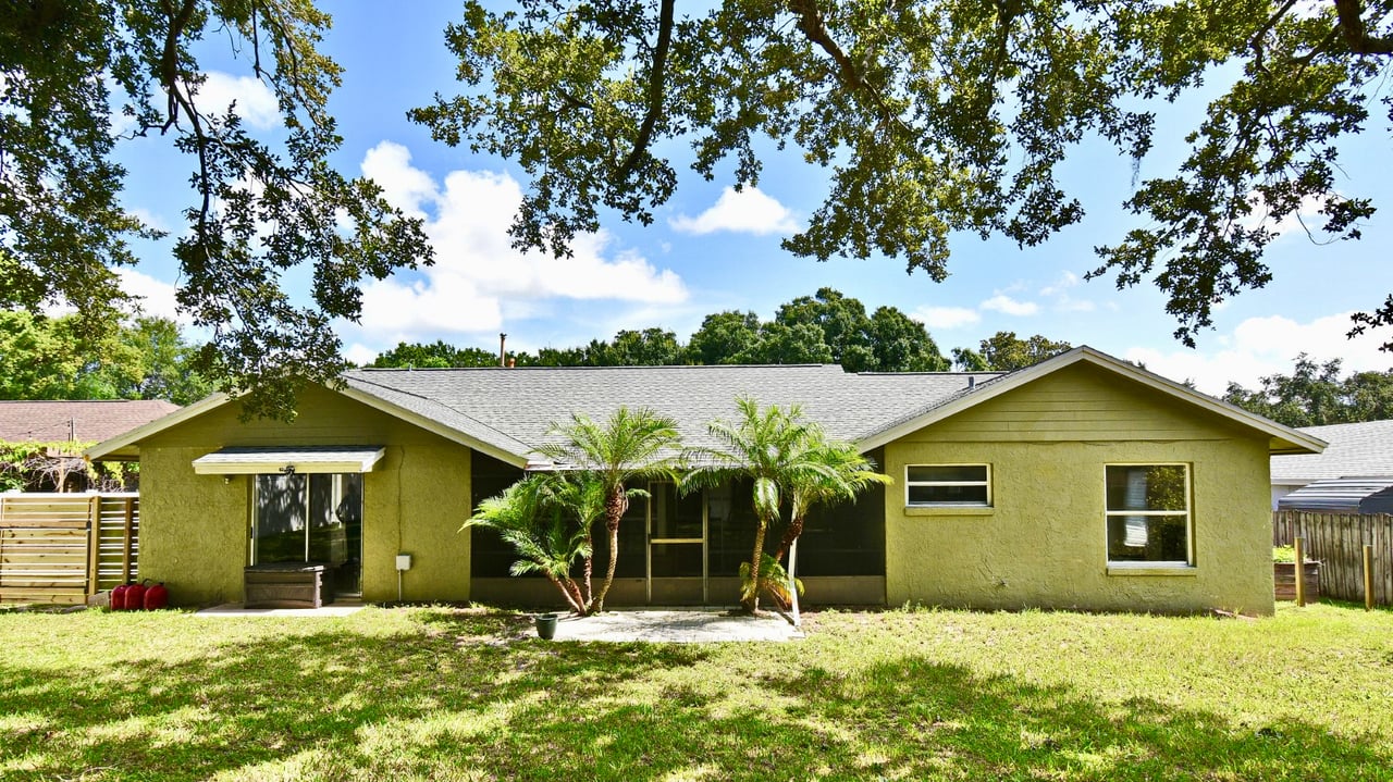 Three-Bedroom for Lease in Orlando's Bay Lakes Neighborhood