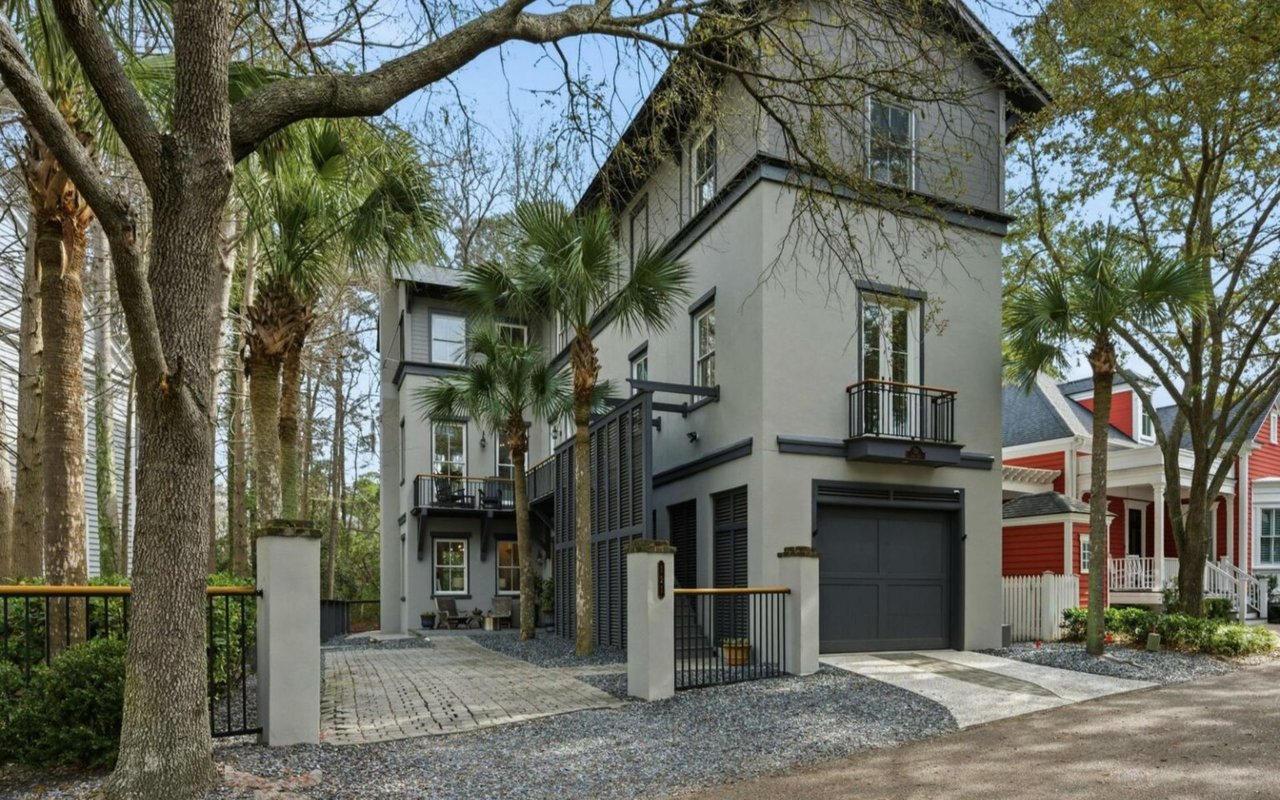 Beautiful I’On Home – 121 Jake’s Lane