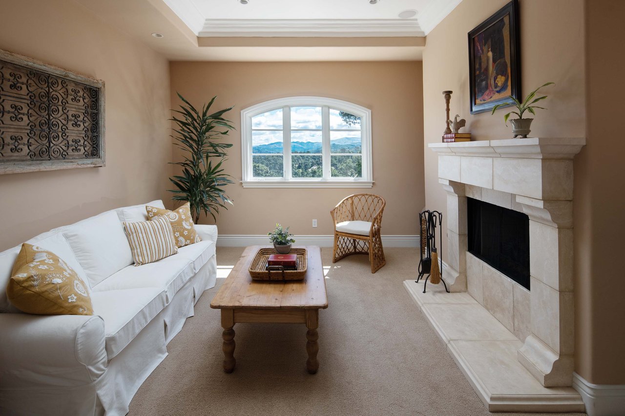 7410 Alturas Court, Monterey
