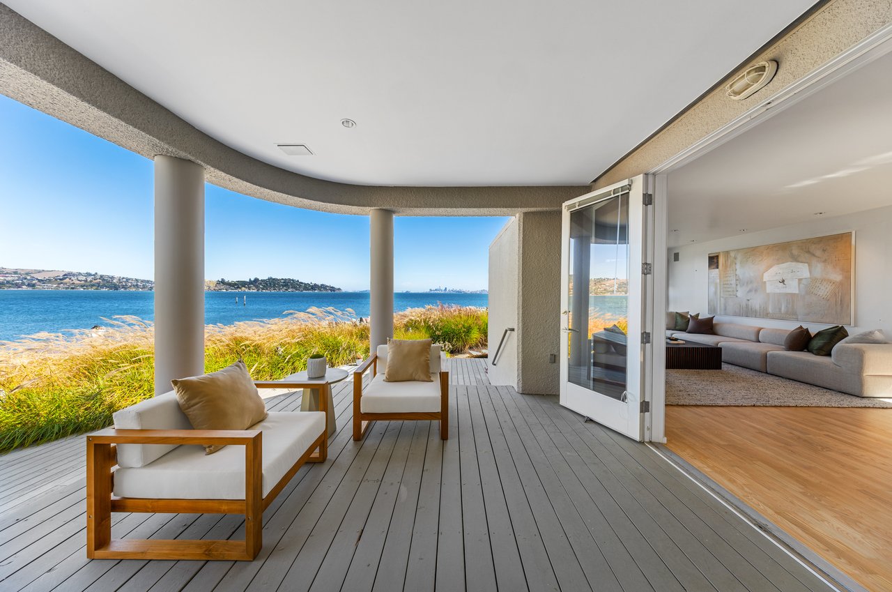 Sweeping Views Across the Bay