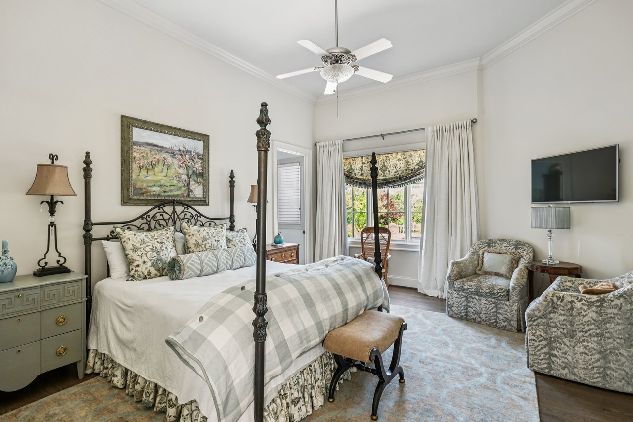 455 Canterbury Rise