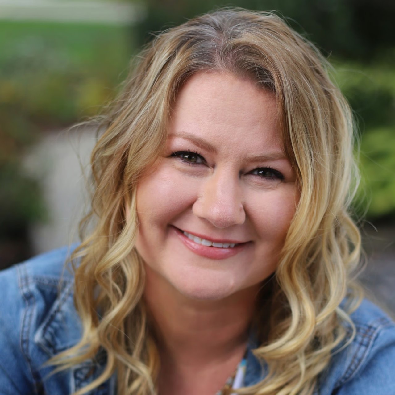 Amy Hausman Lombard, IL Real Estate Agent Headshot