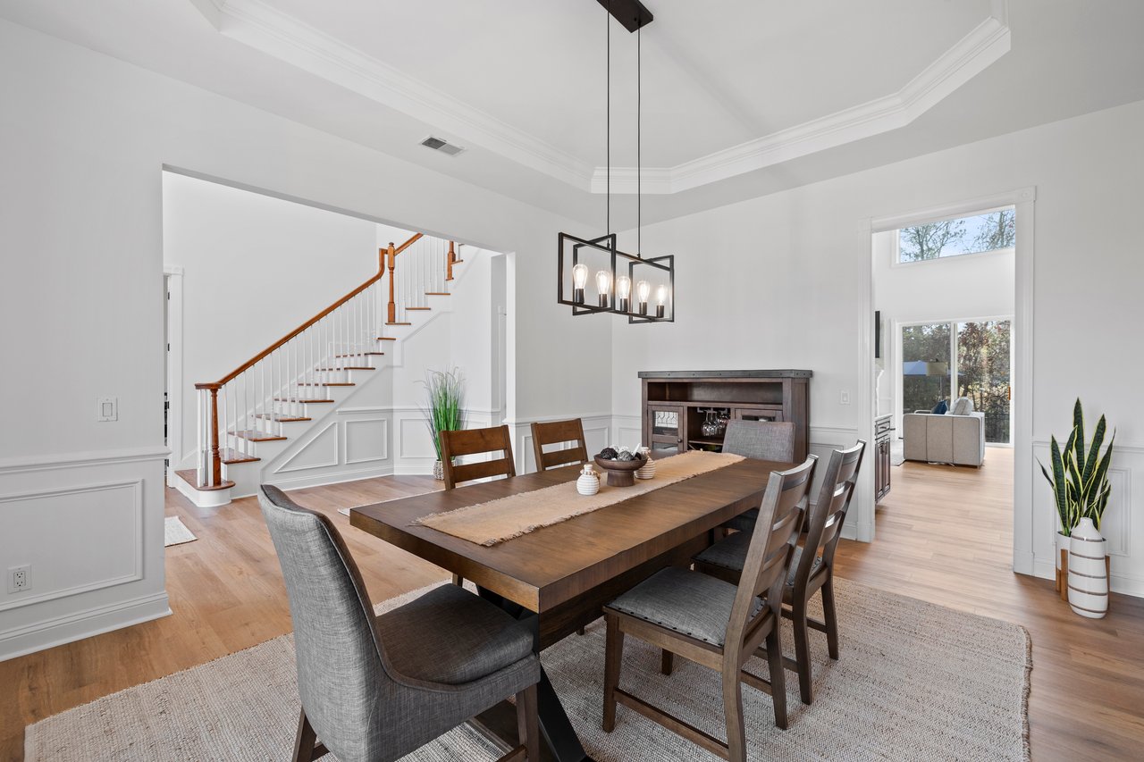 257 Farnsleigh Avenue