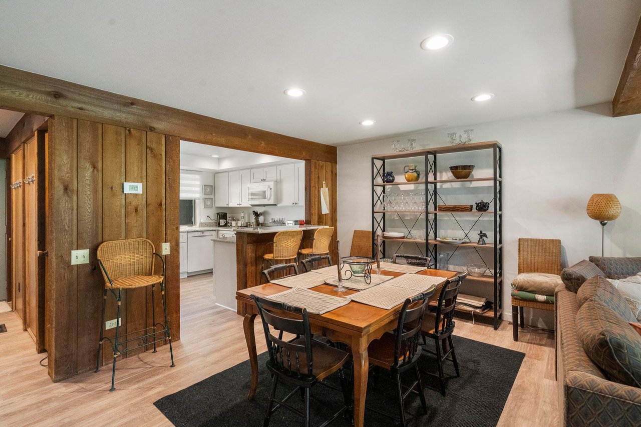 Wildwood Condo, Walloon Lake