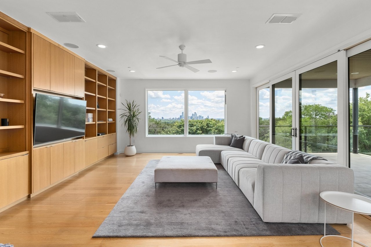 203 Wildcat Hollow and 100 Redbud Trail