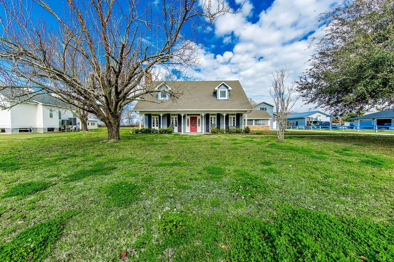 104 TALBOT DR