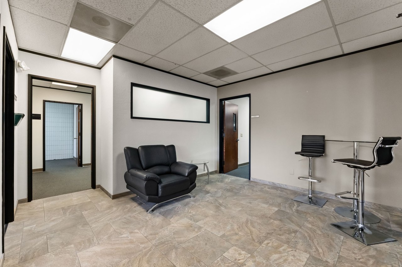 992 S De Anza Blvd
