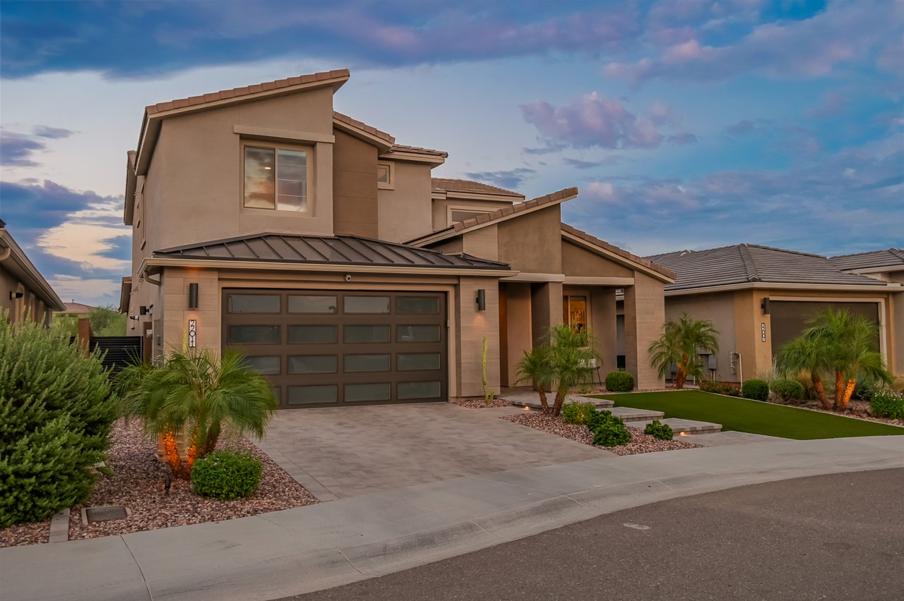 22011 North 34th Way