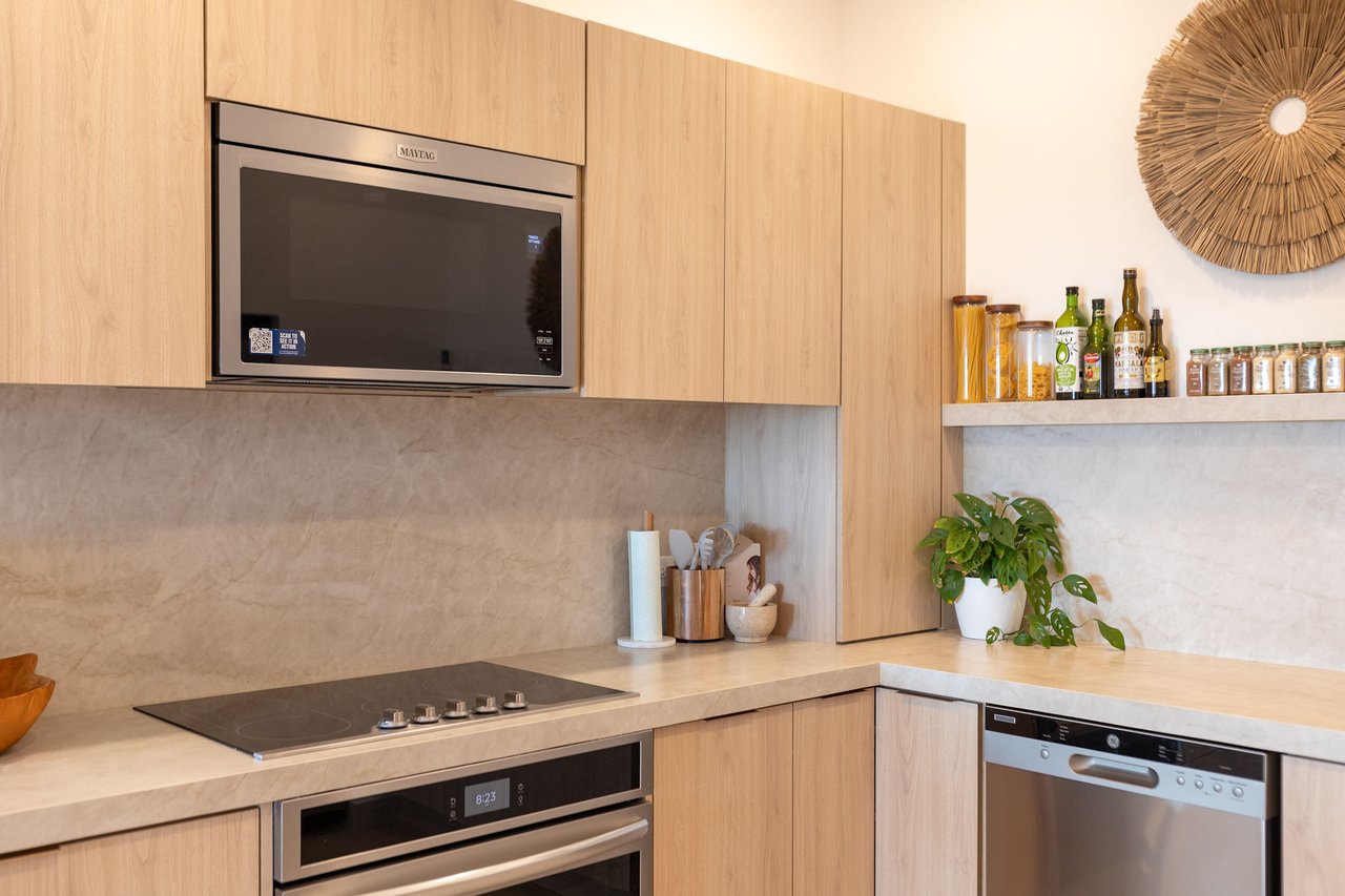 Ocean & Mountain View Modern Beach Condominium 