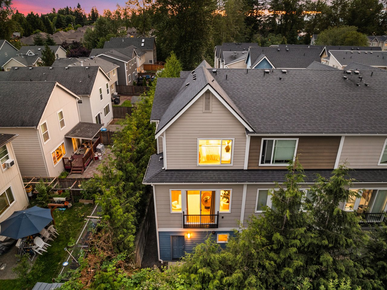 303 Anacortes Pl NE