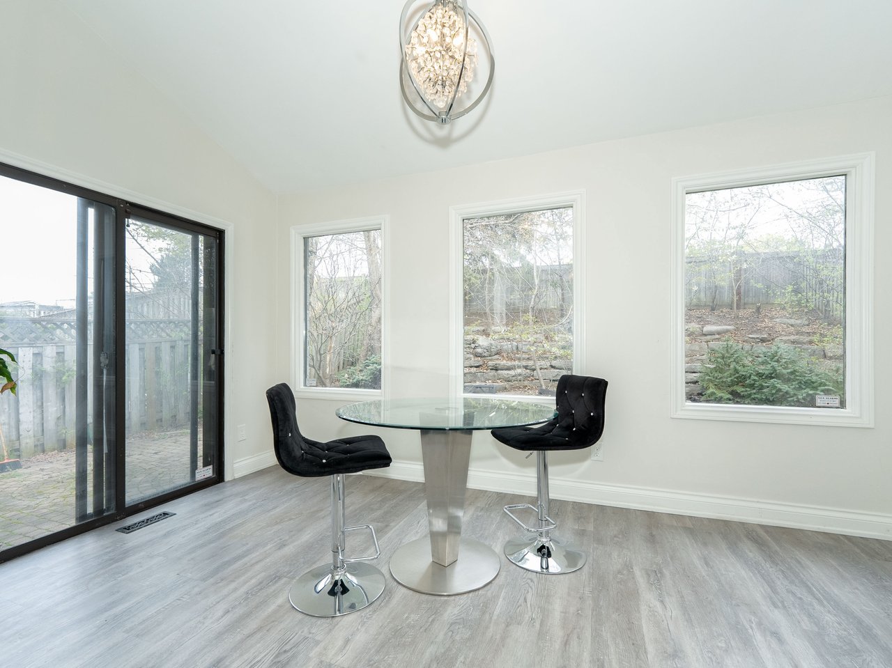 133 O'connor Crescent