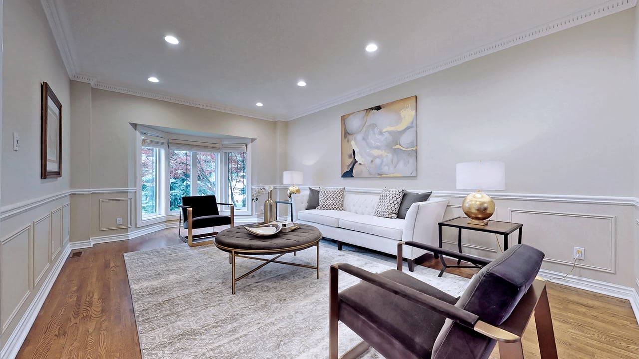 25 Lytton Blvd
