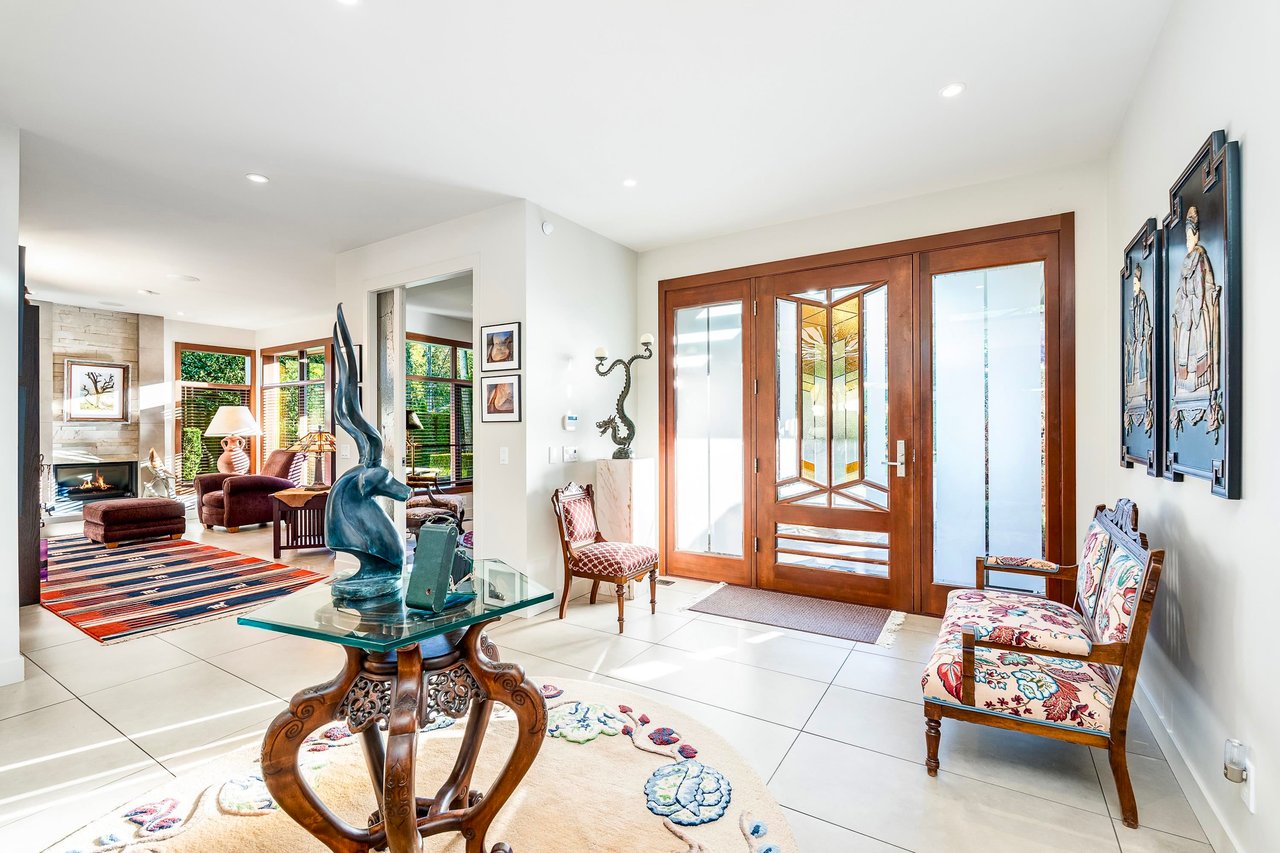 389 MOYNE DR
