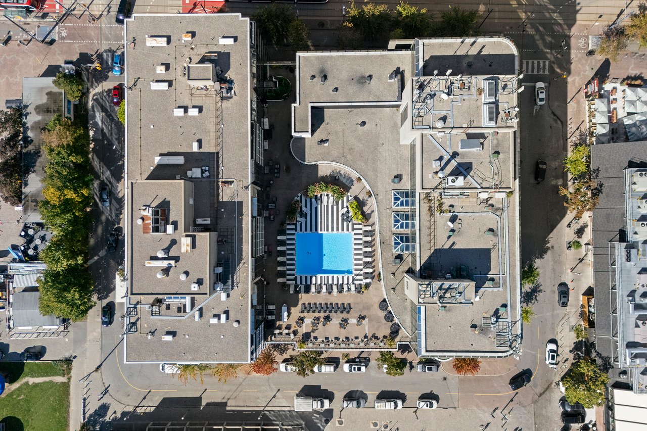 251 Queens Quay W #308