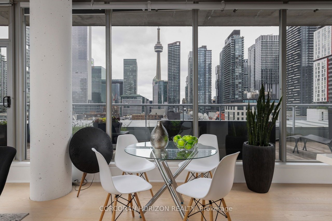 QUEEN ST W PENTHOUSE