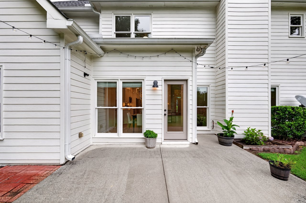1635 Briers Chute