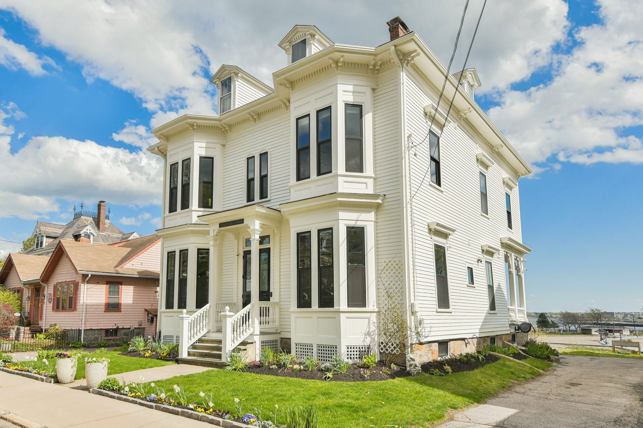 108 Cushing Ave # 2